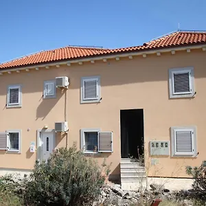 Pegla Appartamento Nerezine